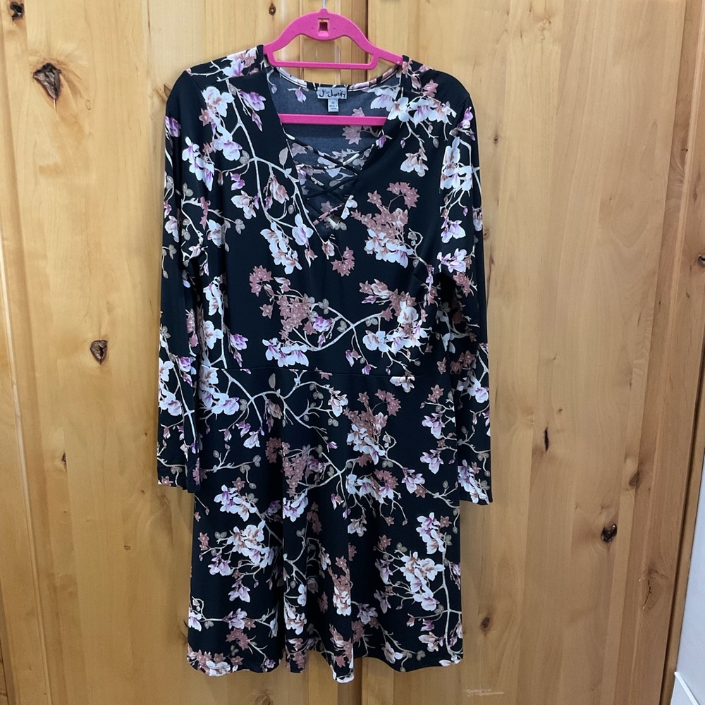 White, Pink and Black V-Neck Long Sleeve Dress